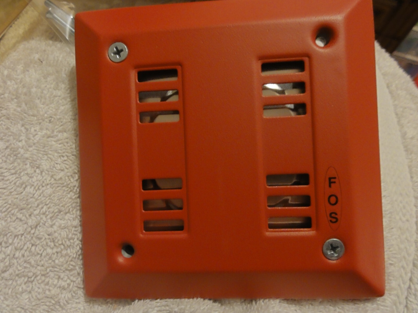 BRAND NEW FOS SIGNALING HORN FLUSH MOUNT 6223L-0-14-24-DC 6220 series RED