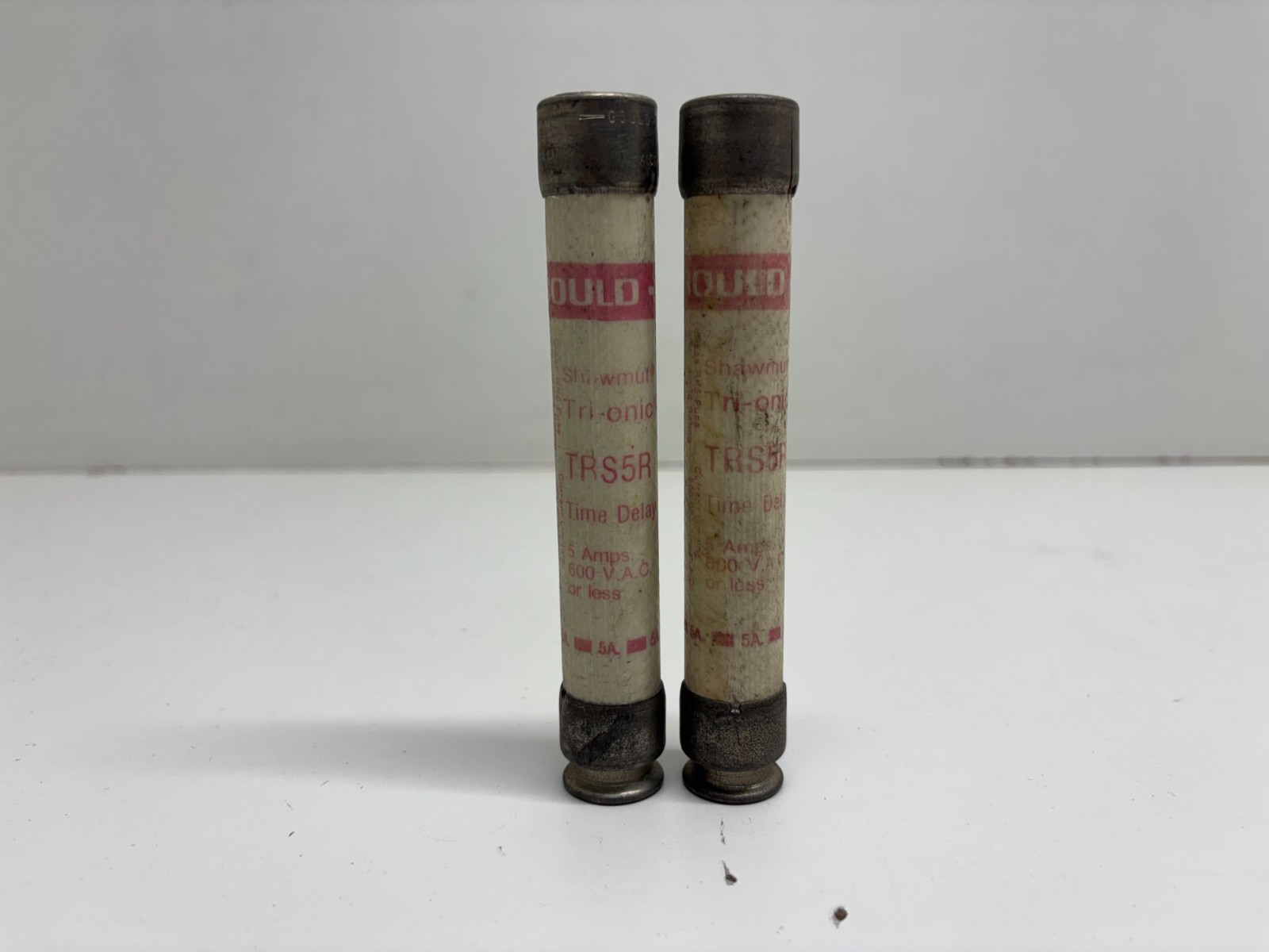 LOT OF 2 NEW OLD STOCK! GOULD SHAWMUT 600 5A TRI-ONIC TIME DELAY FUSES TRS5R