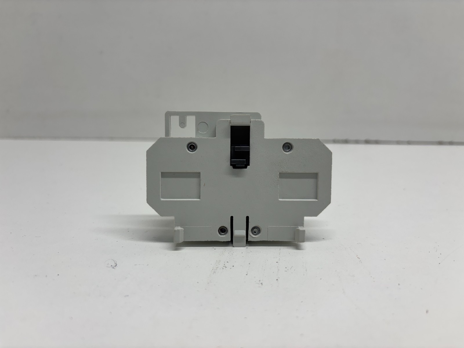 NEW IN BOX! EATON CUTLER-HAMMER AUXILIARY CONTACT C320KGS1