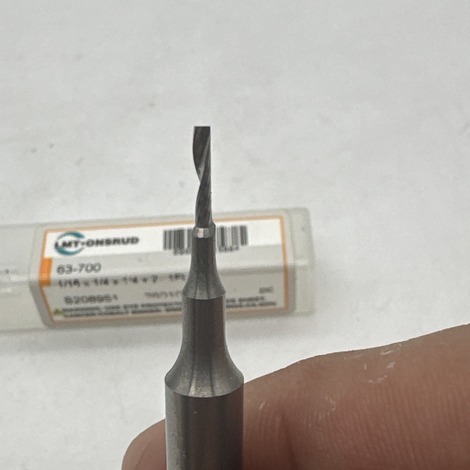 LMT-ONSRUD,63-700 FLUTE ROUTER BIT 1/16X1/4X1/4X2 INCH NEW Open Box