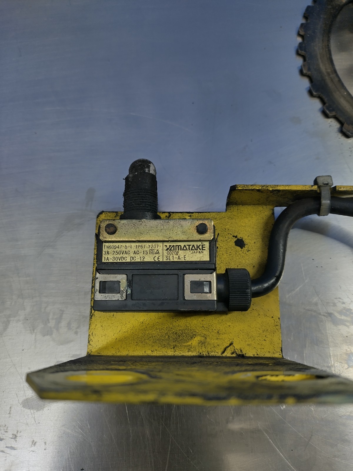 Yamatake SL1-A-E Microswitch Fanuc EN60947-5-1
