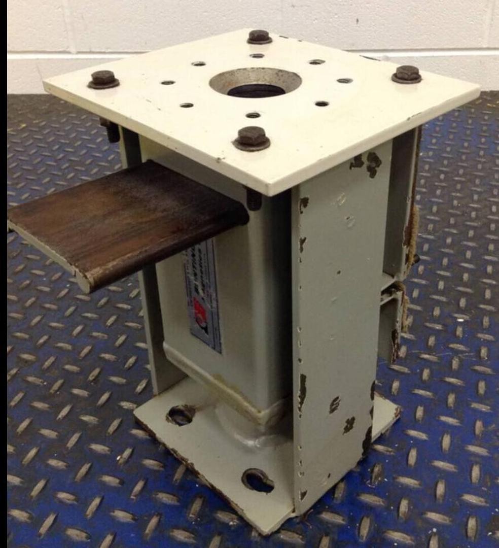 BUNTING Drawer Magnet w/ Shutoff 19837 Used #79261