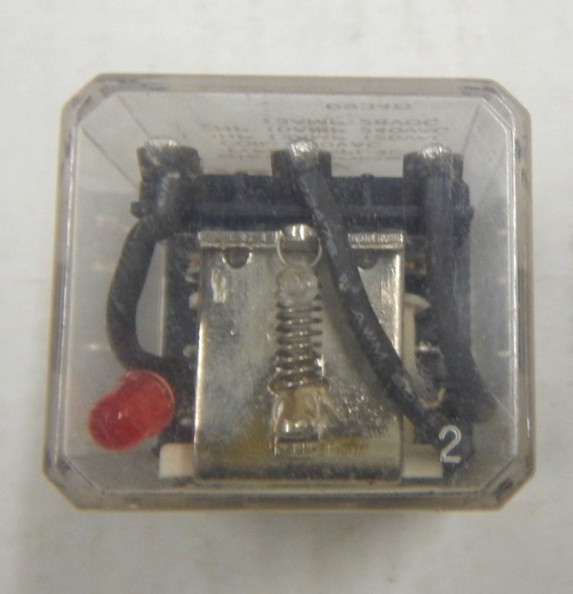 Sky Electronics SKAPL-3C Relay 11 Flat pin 3 Pole 120v coil 10 amp w/ Light USED