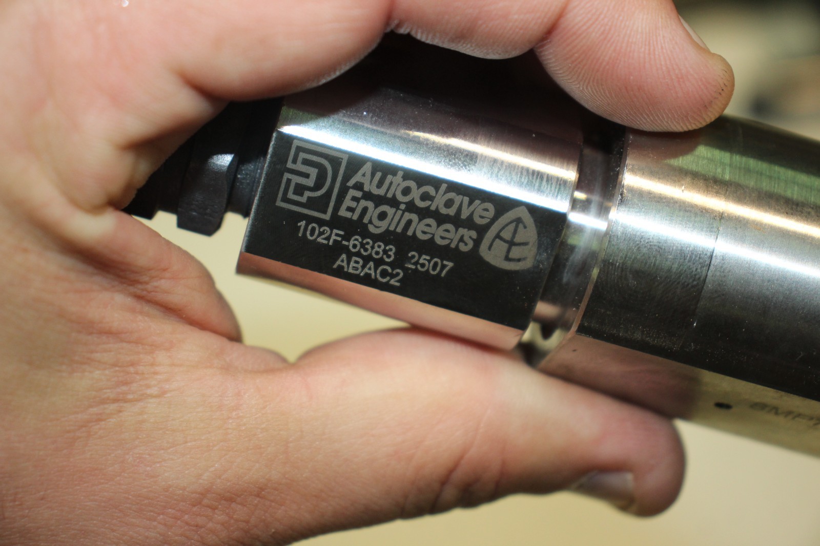 Autoclave Engineers 102F-6383 2507 ABAC2 8MP7-MACL-20-FF400-2507 Check Valve