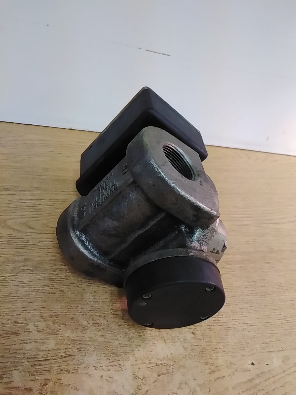 UFM FM-20-CI-NT-LP-ME-370SSU-10-F4 Universal Flow Monitor
