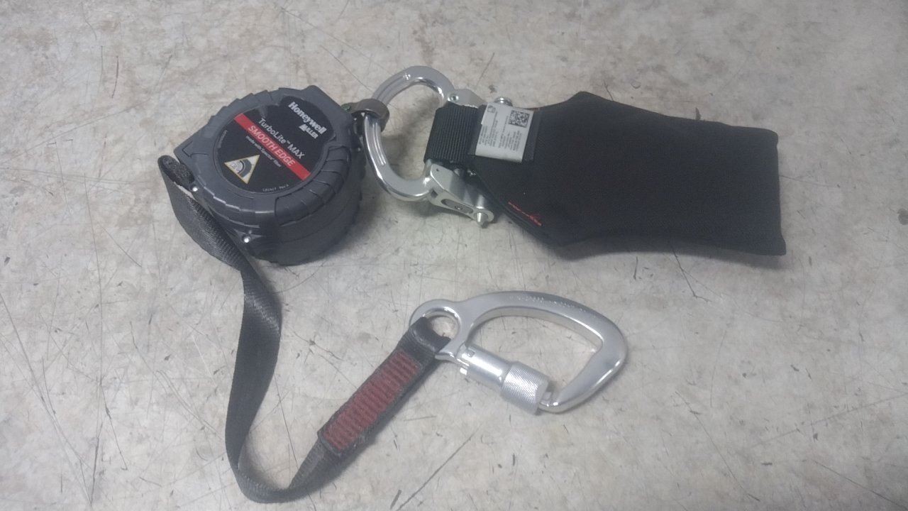 Honeywell Miller MFLEW-18/6FT 6 Ft L 420 Lb Cap Self-Retracting Fall Limiter