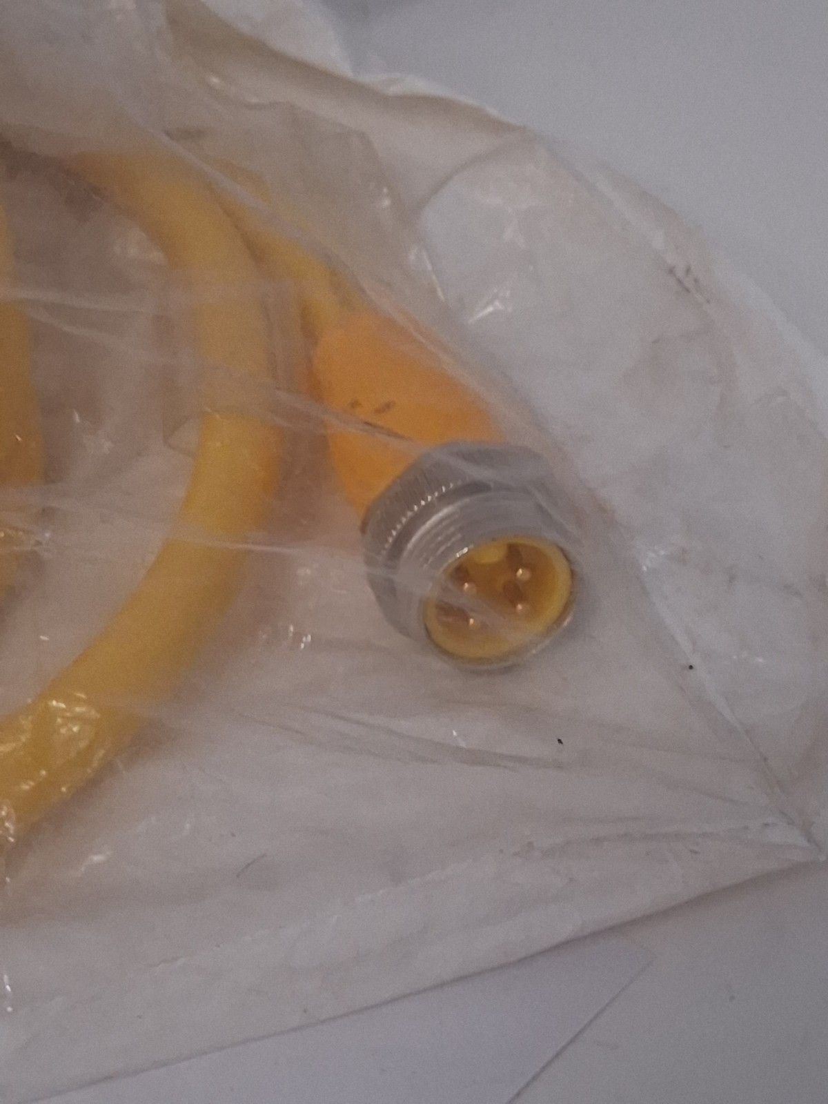 BALLUFF BCC A314-A314-30-304-VX44W6-050 (BCC091N) CORDSET 300V 10A 4 PIN M/F NIB