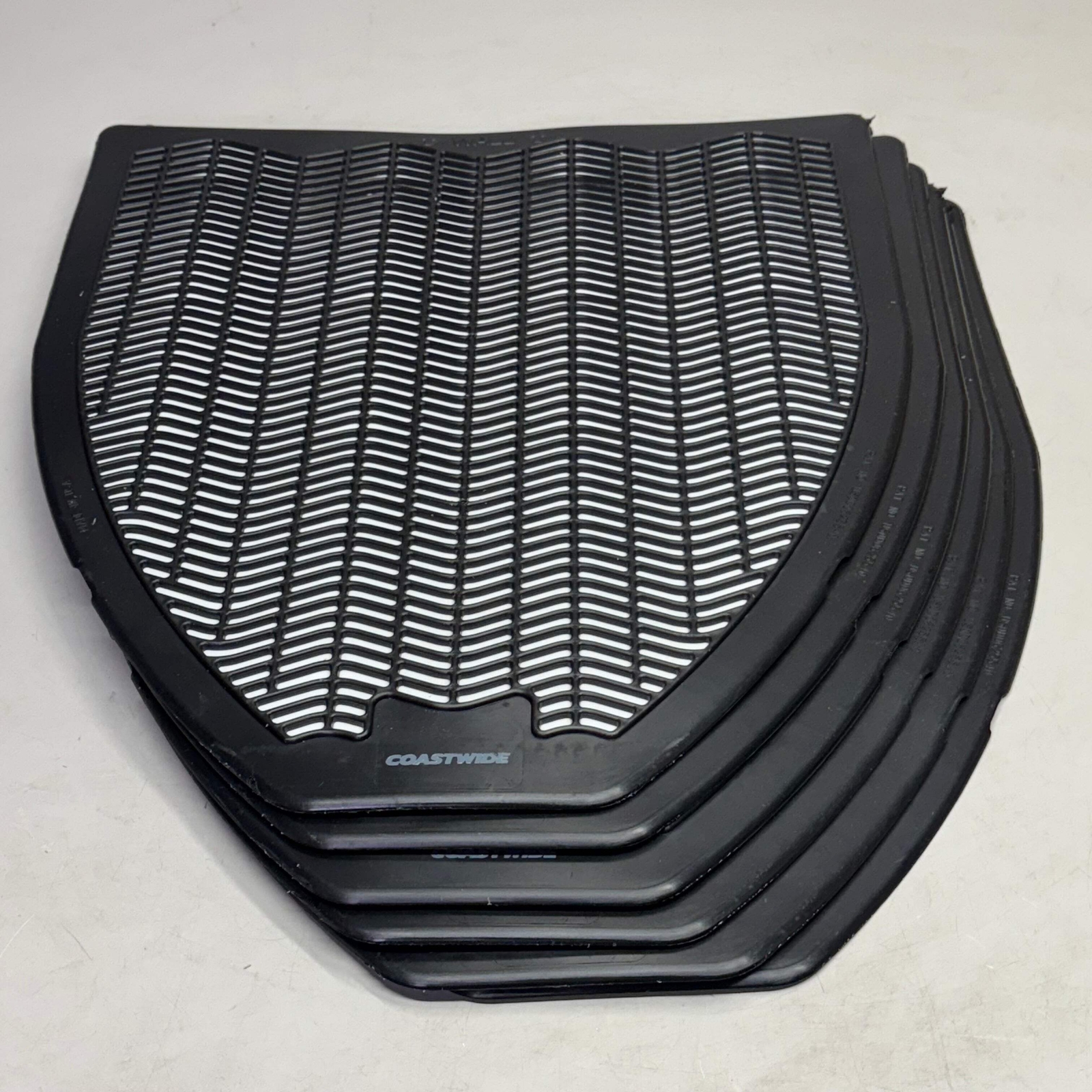 COASTWIDE PROFESSIONAL (6 Pcs) Urinal Floor Mat 20″ x 17.5″ Black