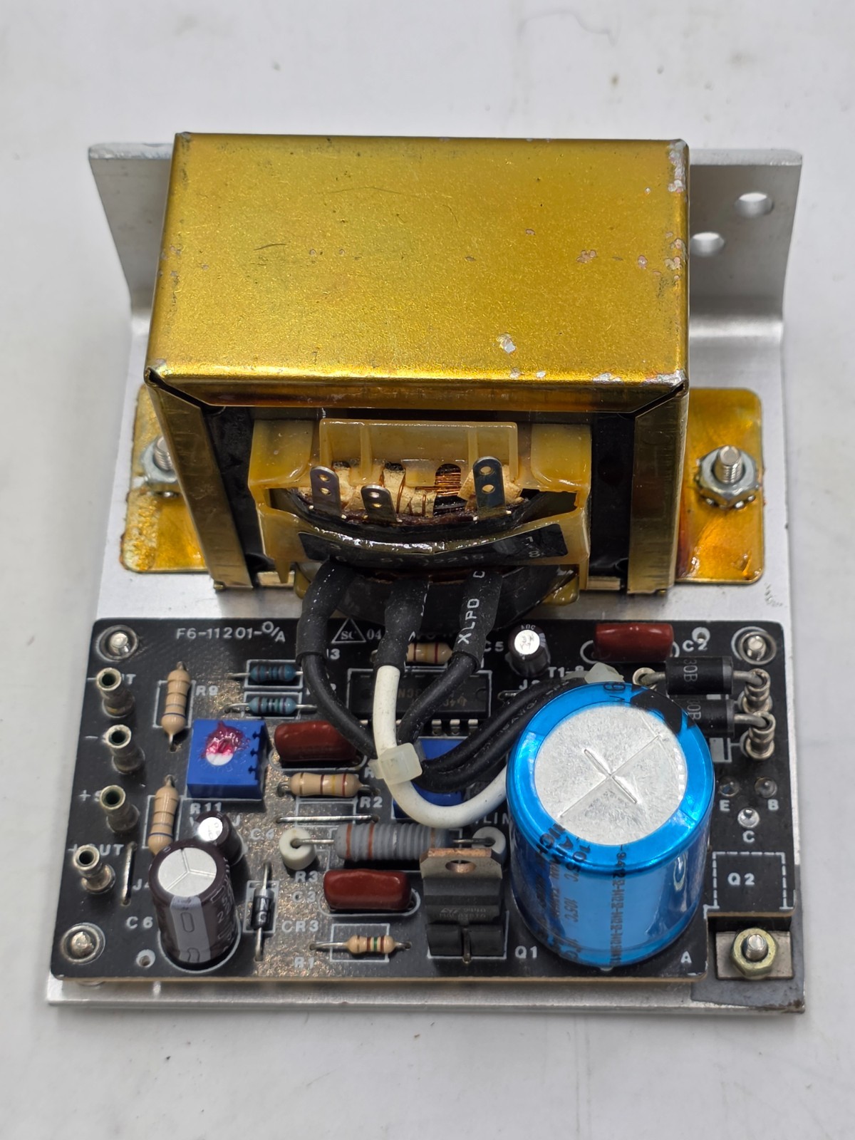 SOLA 81-12-215-02 POWER SUPPLY 811221502 INPUT: 47-63HZ W/ F6-11201-O/A PC BOARD