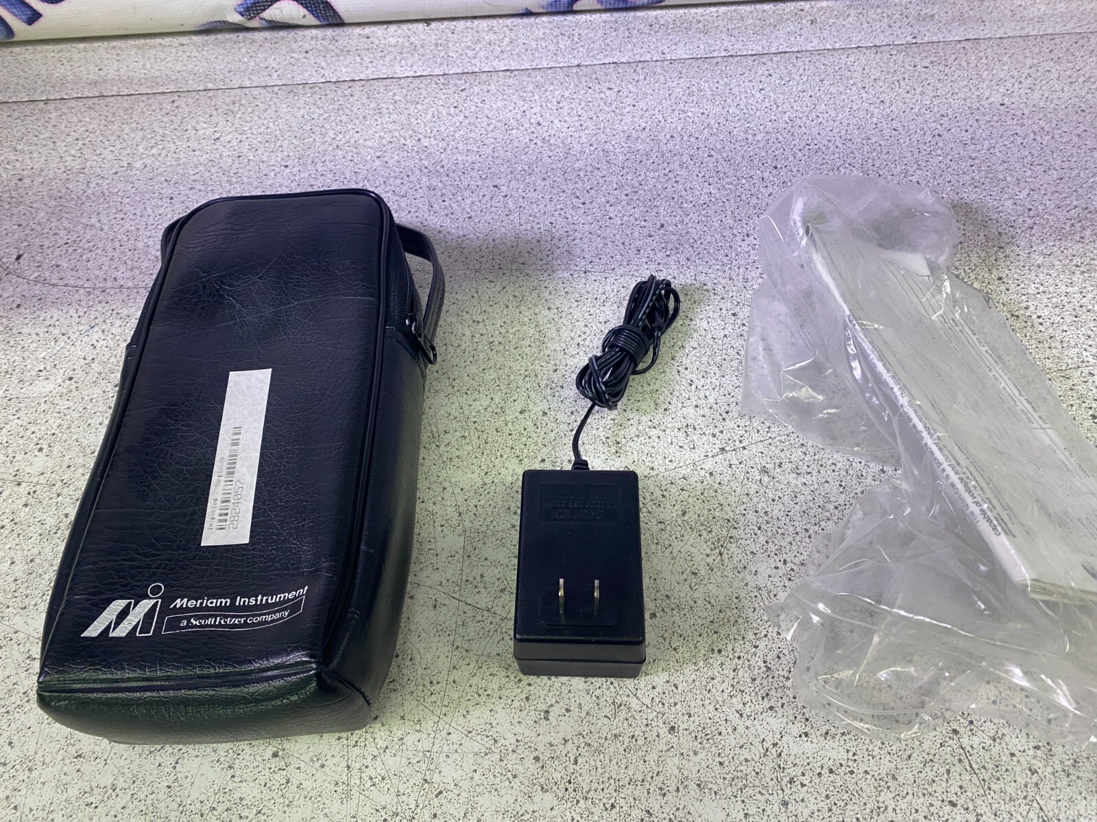 Meriam LP2000I Digital Manometer.