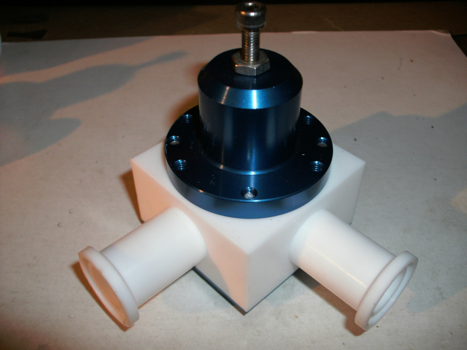 TEQCOM 1/2″ PTFE PRESSURE RELIEF VALVE PRV8-8-8S KA 90 KALREZ SEALS