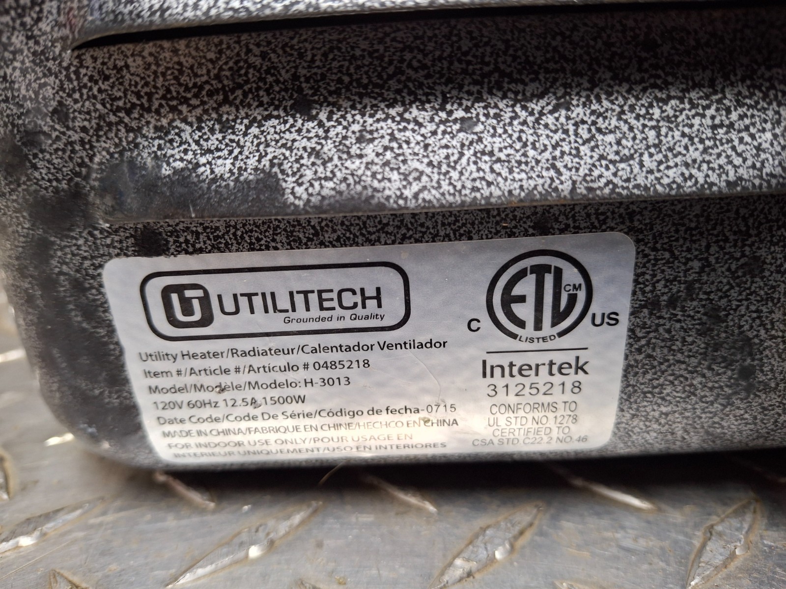 Utilitech H-3013 1500Watt Utility Electric Fan Space Heater w Thermostat 0485218