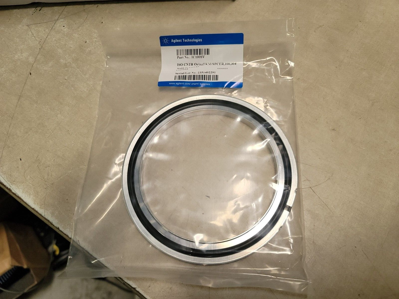 Sealed Agilent IC100SV Centering Ring NW100 SS FKM