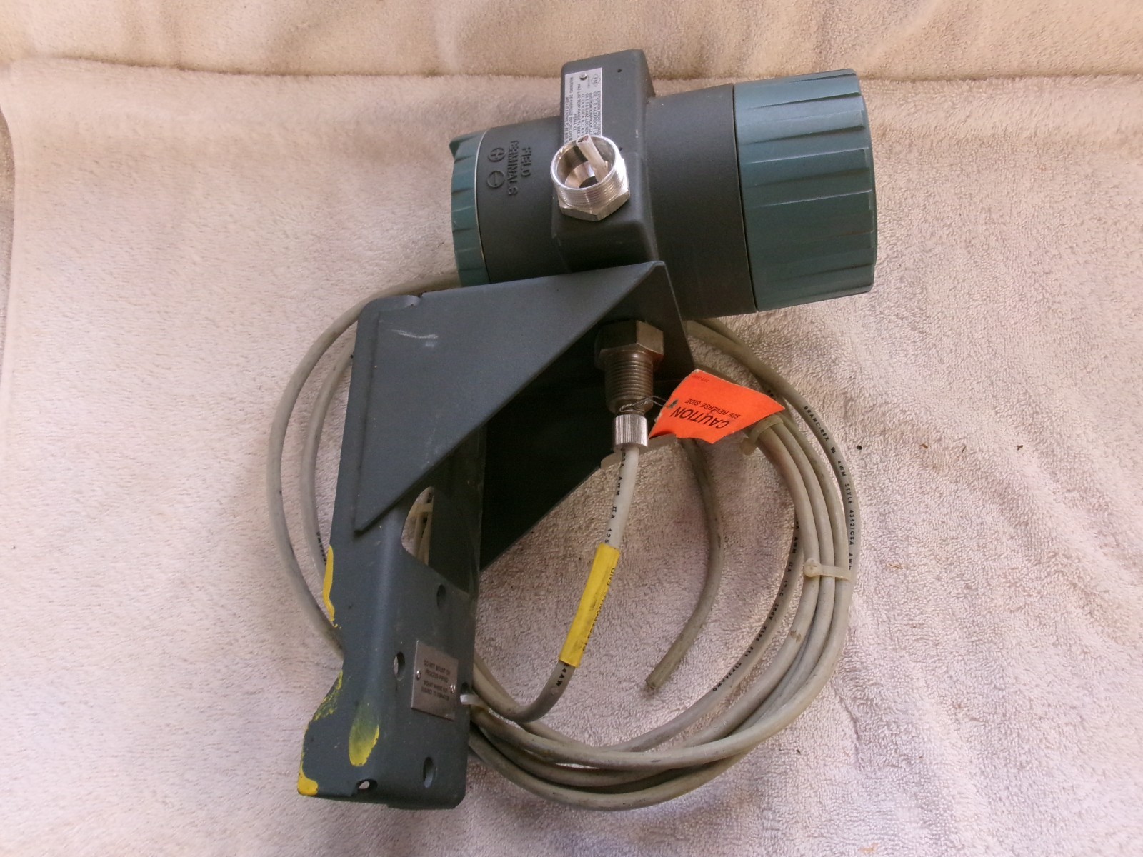 FOXBORO VORTEX Flowmeter 12.5-42Vdc 1500PSI 83W-D1HS1SSRJJ-B
