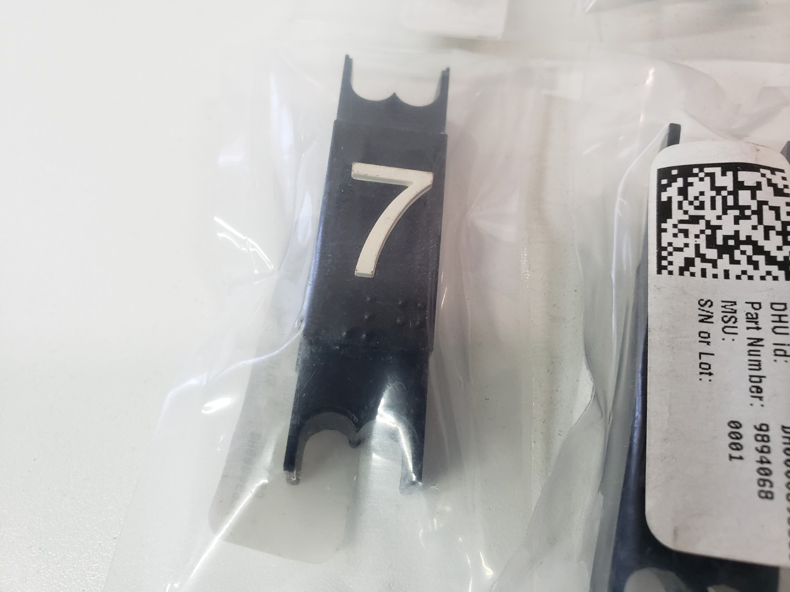 LOT of 20 – UNUSED – TKE ThyssenKrupp 9894068 Elevator Floor 7 Button Plastic