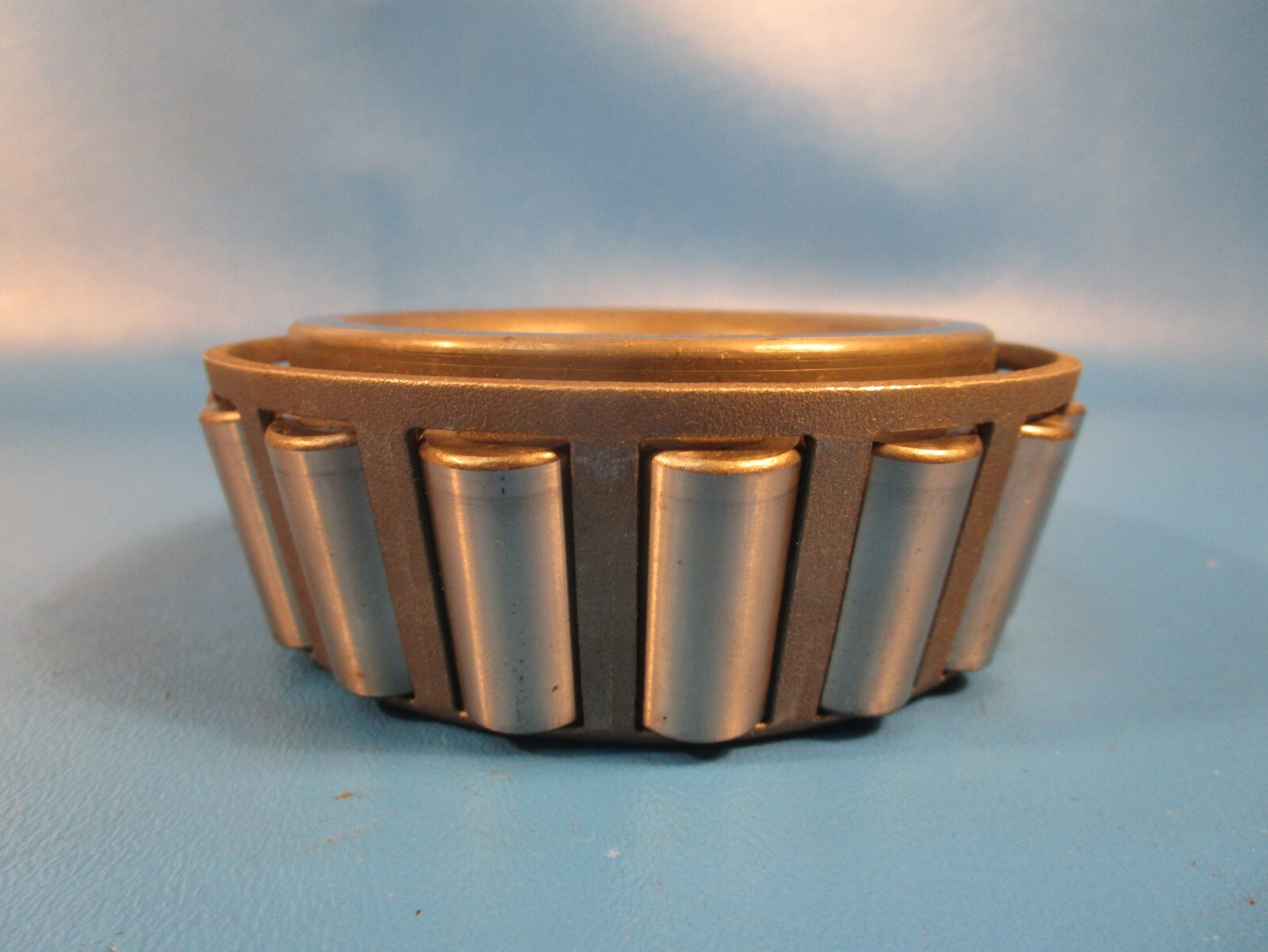 SKF HM212047, Tapered Roller Bearing Cone, 2.5″ ID, 1.51 Width (Timken, NTN)