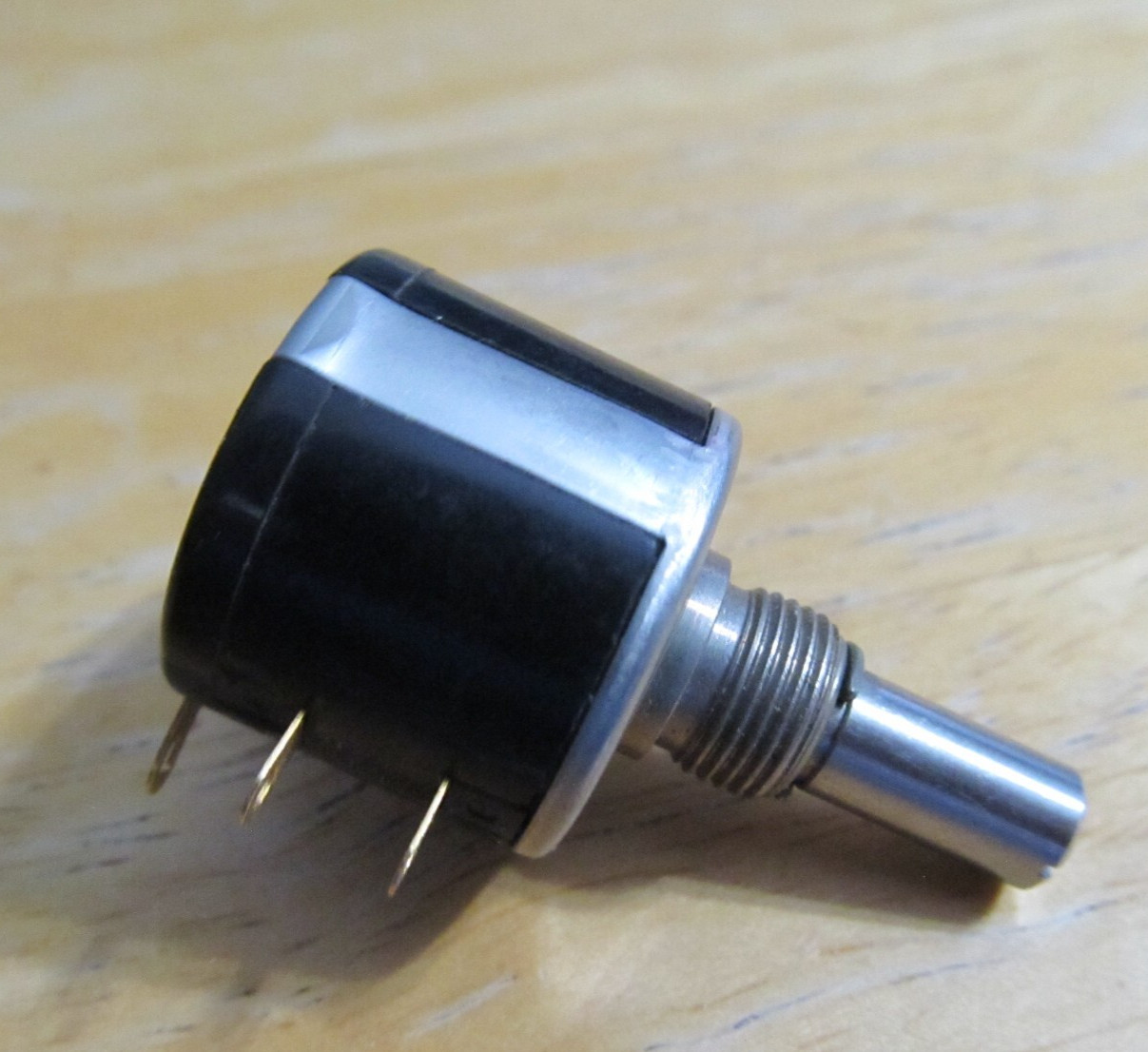 NEW Clarostat Potentiometer 73JA *FREE SHIPPING*