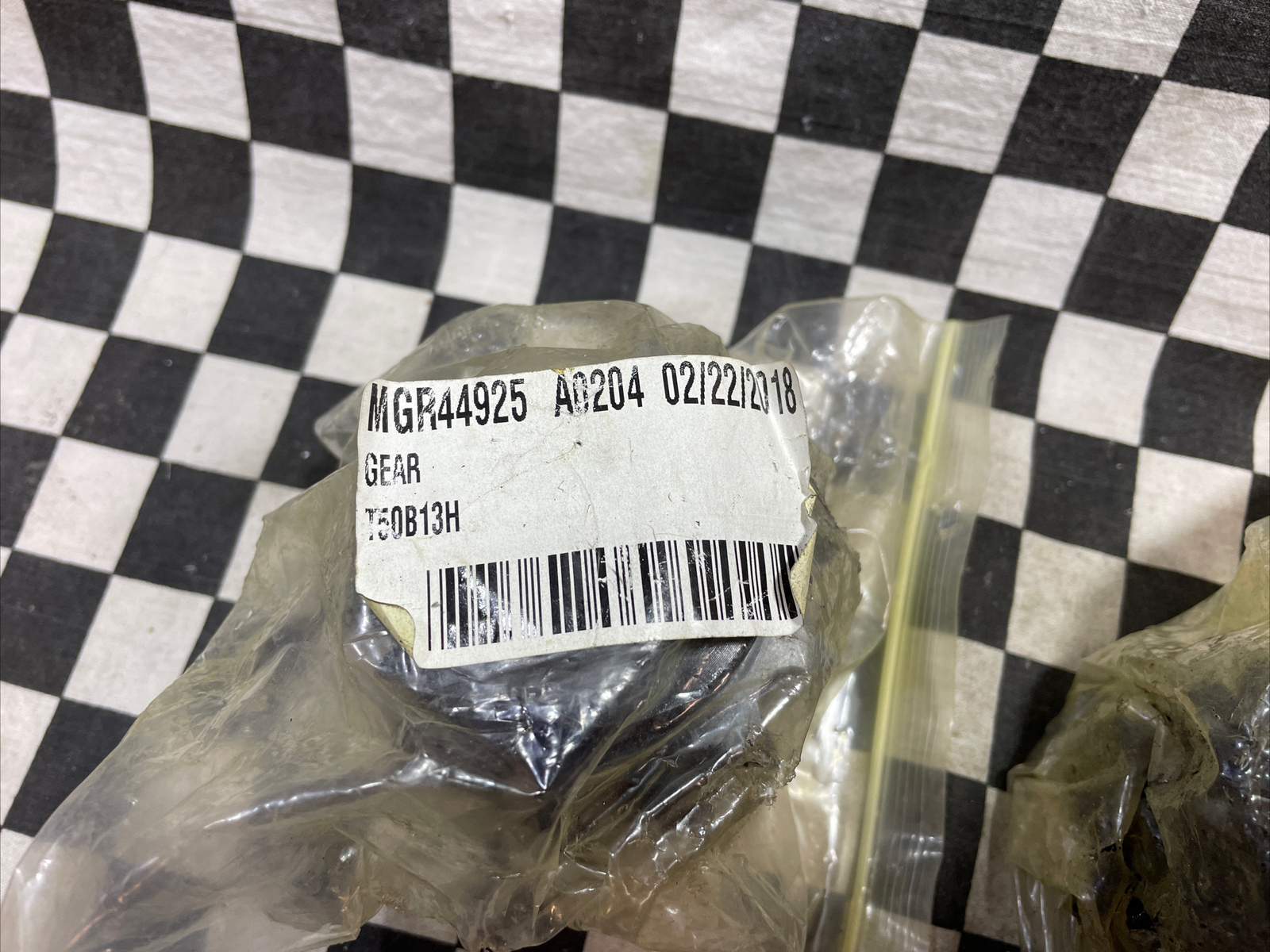 TSUBAKI T60B13H, MGR44925, GEAR, LOT OF 2, SHIPSAMEDAY