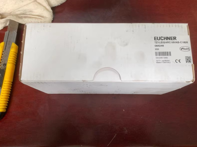 1PCS NEW TZ1LE024RC18VAB-C1826 Spot Goods Fast shipping DHL/Fedex