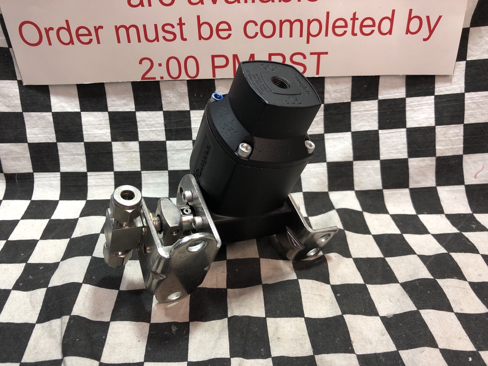 SWAGELOK Pneumatic Spring Return Actuator, SS-42GS4-SC11-31C, MS-131-SR #1649Q8