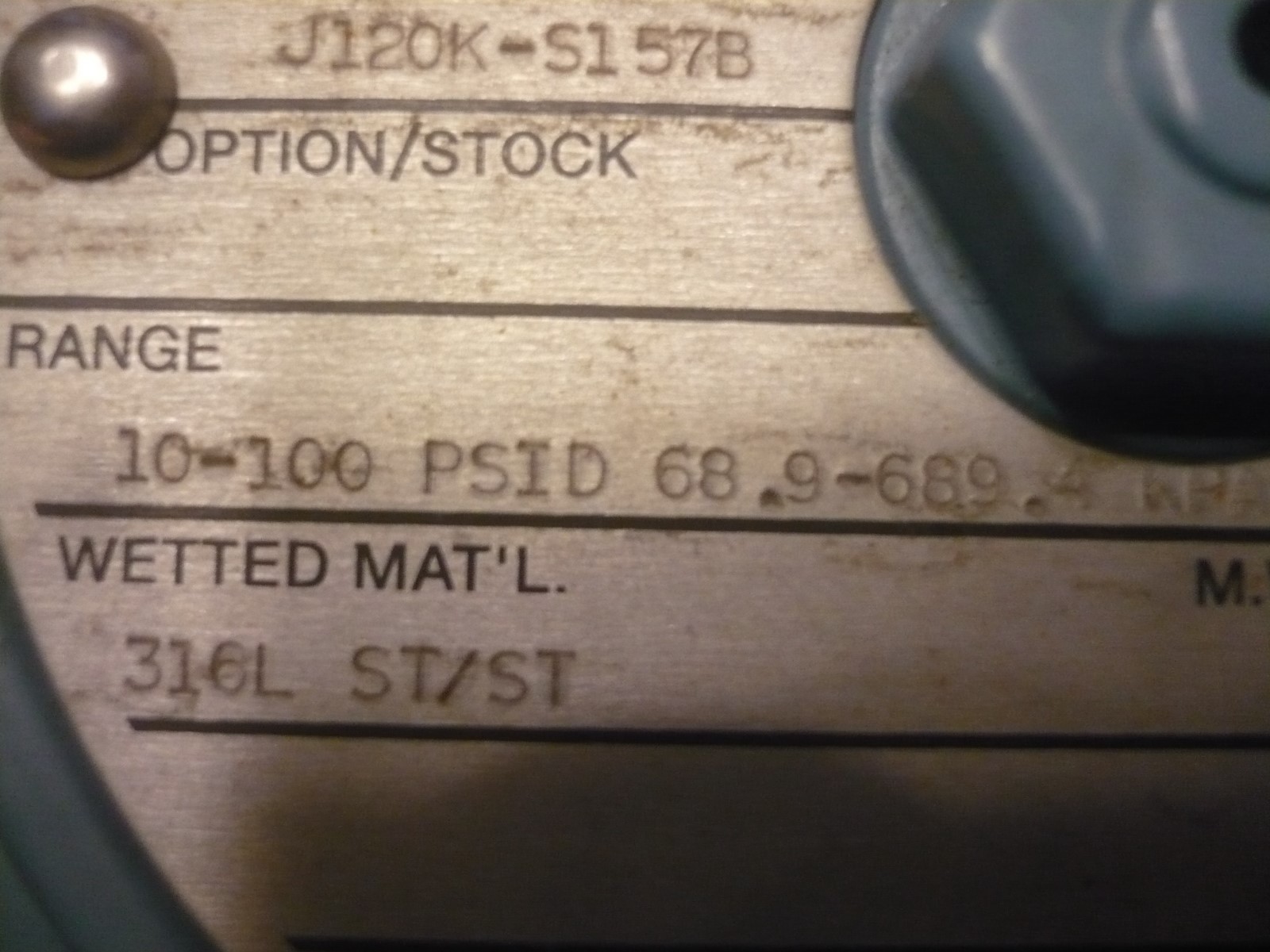 New UE United Electric J120K-S157B Differential Pressure Switch
