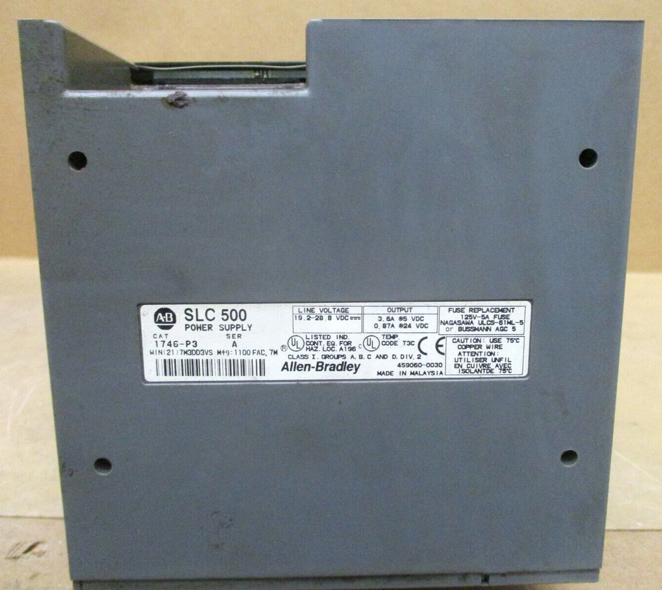 Allen-Bradley SLC 500 1746-P3 SLC 5/04 CPU 1747-L542 1747-DCM 1747-SDN 48687GN
