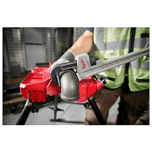 Milwaukee 48-22-7215 14L Aluminum Pipe Wrench with POWERLENGTH Handle