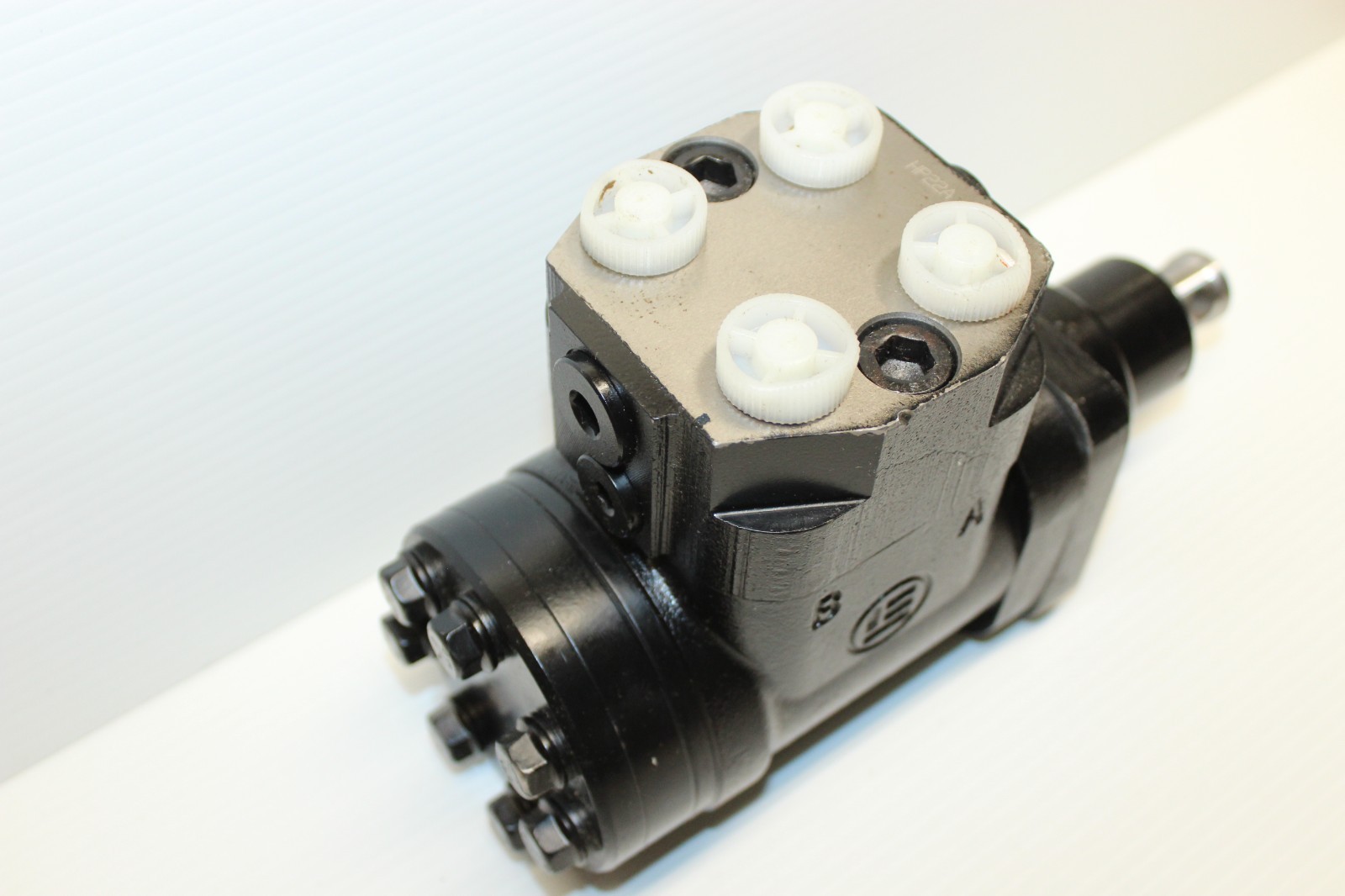 ⭐NEW⭐ Sonic Hydraulics F-763A244-AA Steering Motor for Ford Case
