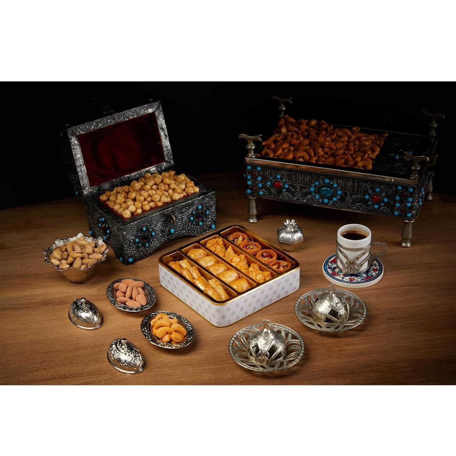Premium Baklava Pastry Gift Box Halal Snacks, 8oz Box Turkish Dessert