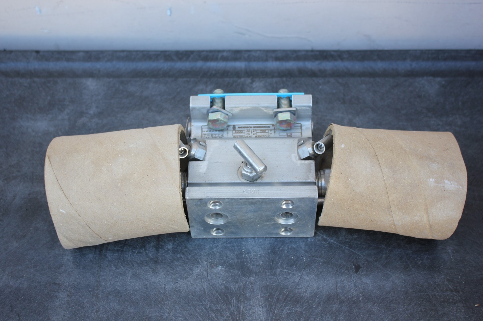 NEW PENTAIR/ANDERSON GREENWOOD SS INSTRUMENT MANIFOLD M66ARDS