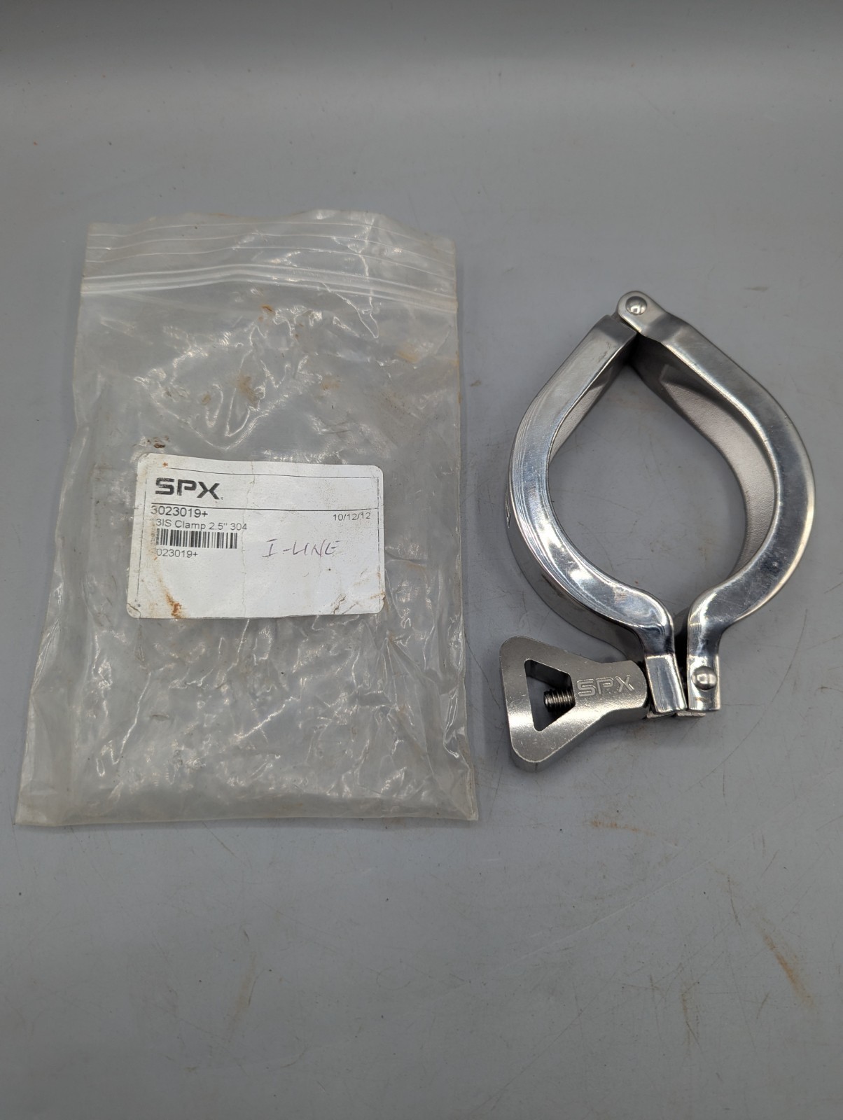 *NEW* WCB SPX Flow Products 3023019 2.5″ Sanitary Line Clamp 13IS 304 +