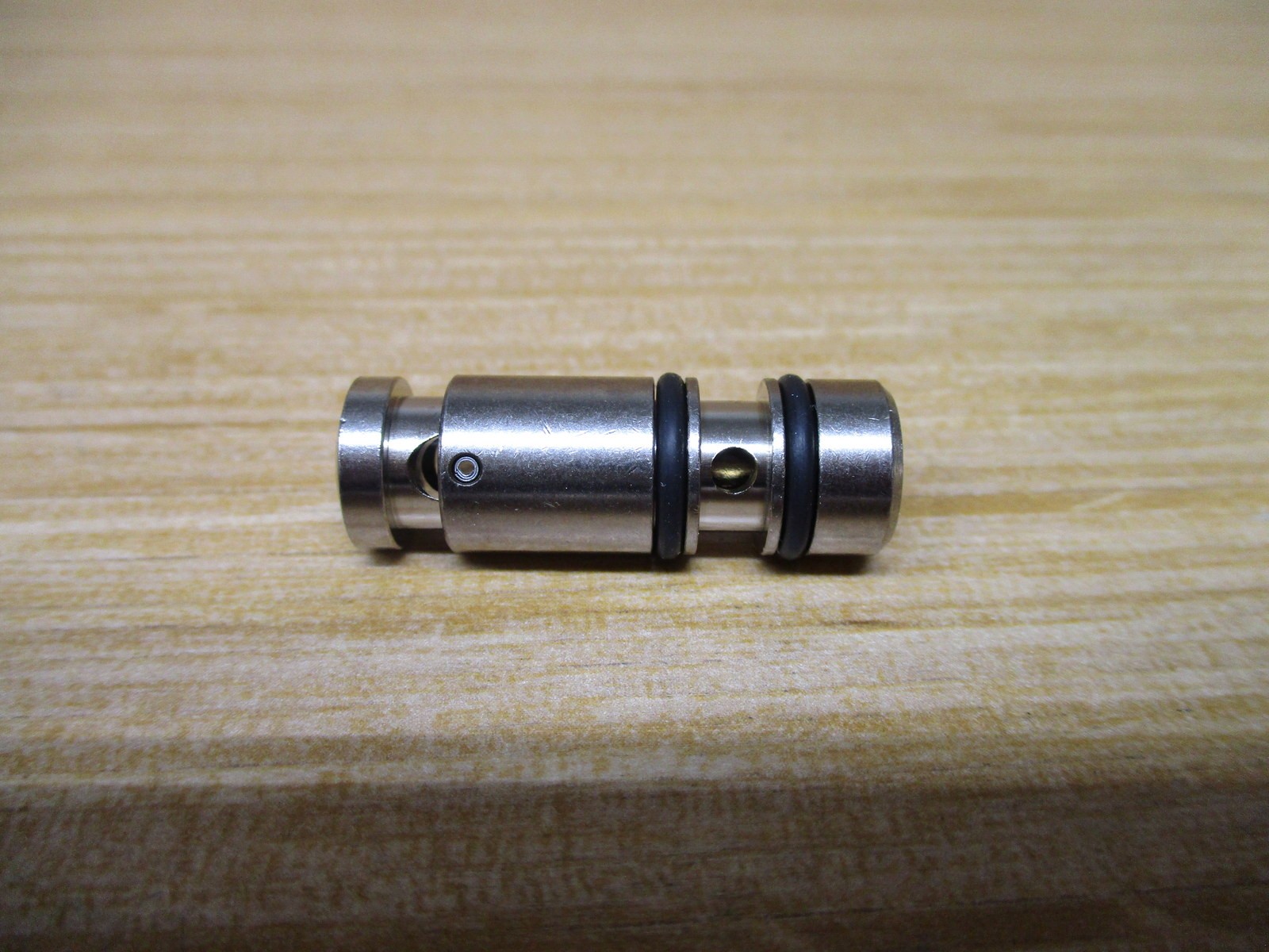 Pneumadyne C032325 Push Button Cartridge Valve