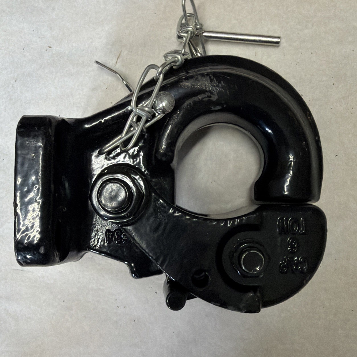 Buyers Products 10036 6 Ton Pintle Hook Mounting MGTW 12 000 Lbs Pintle Black
