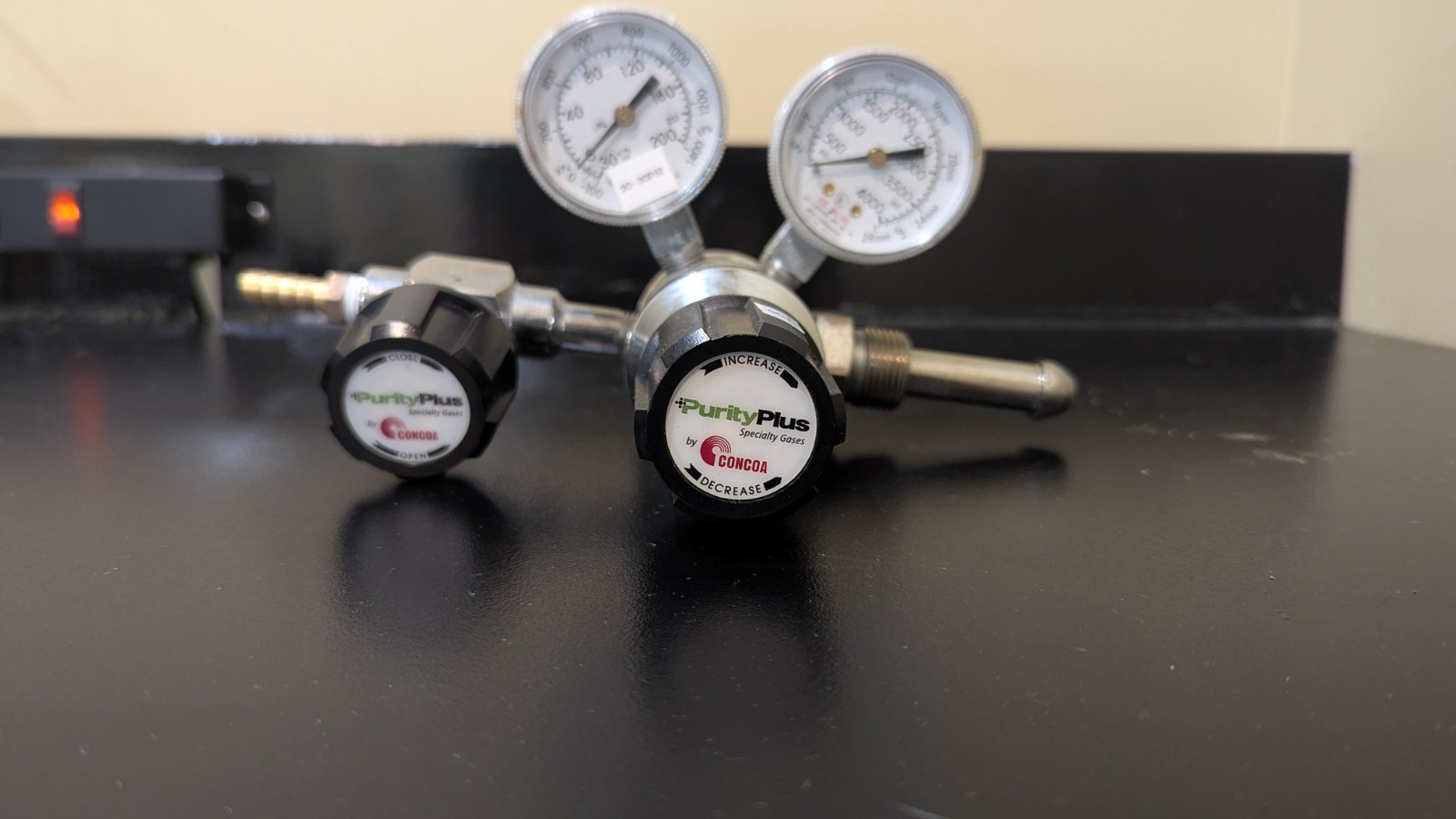 Concoa Purity Plus Dual Stage CGA-580 Regulator 312 Series 3123331-84-580