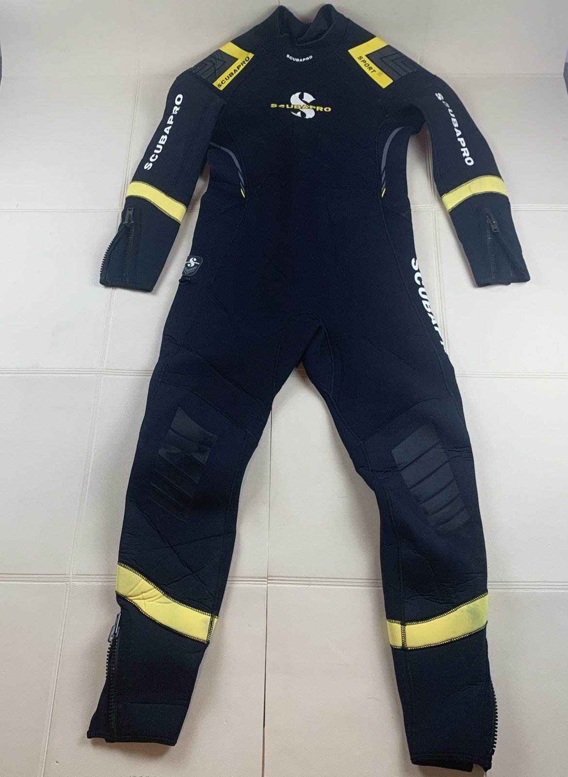 Scubapro Wet Suit Sport 5 Diving Full Body Men’s Large Neoprene Class B Black