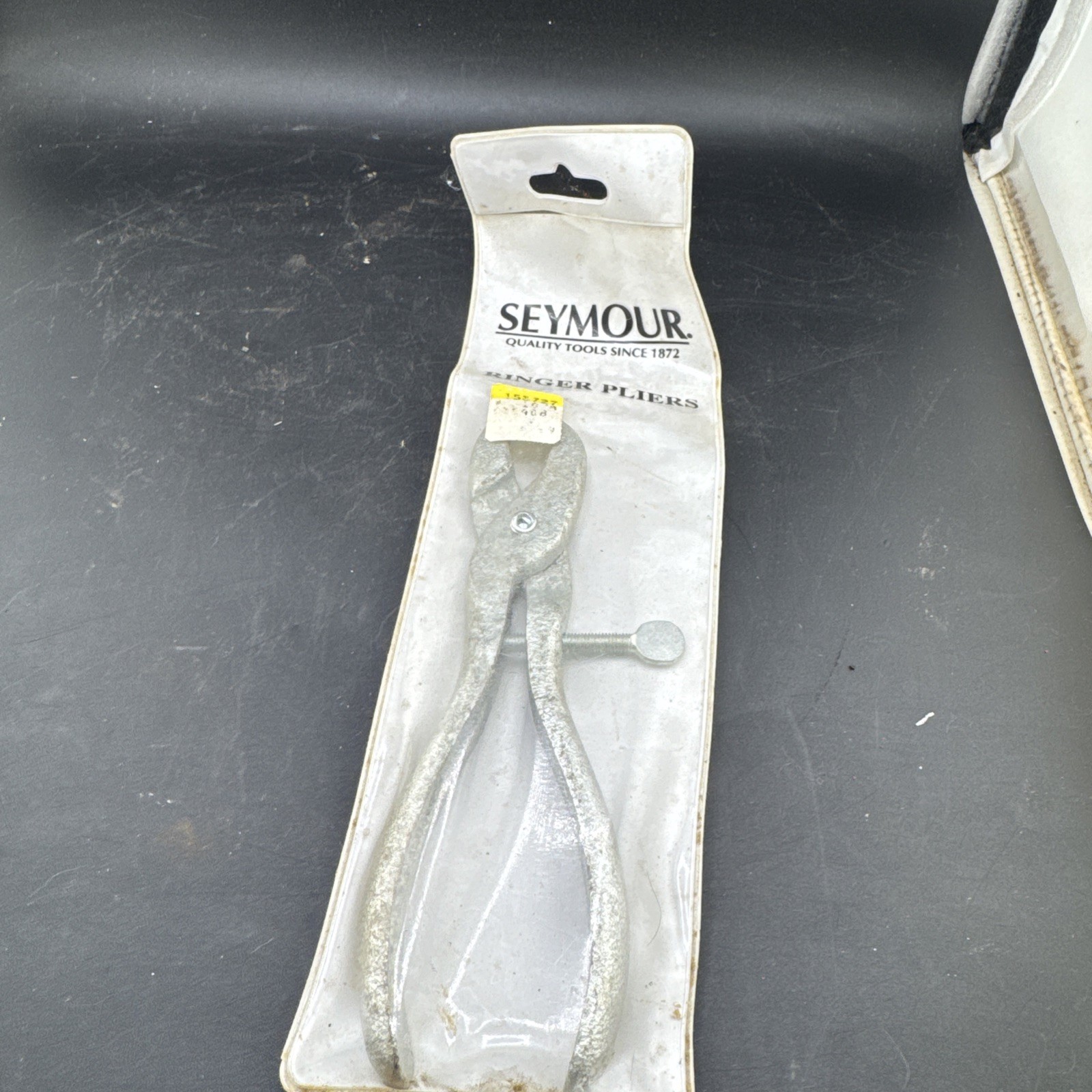 SEYMOUR Ringer Pliers Model: RR-HM HILL