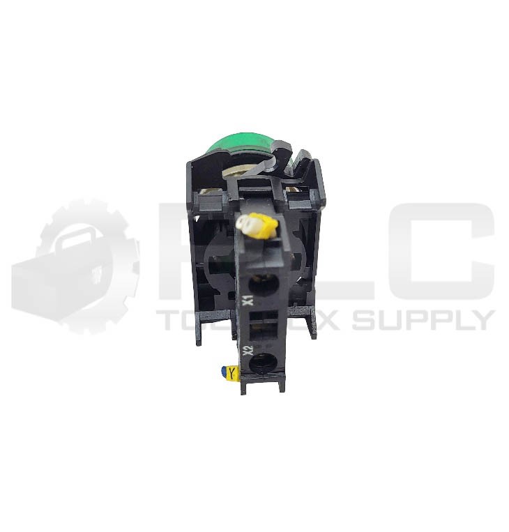 LOT OF 4 ALLEN BRADLEY 800E-3D0 /A W/ GREEN PUSH BUTTON