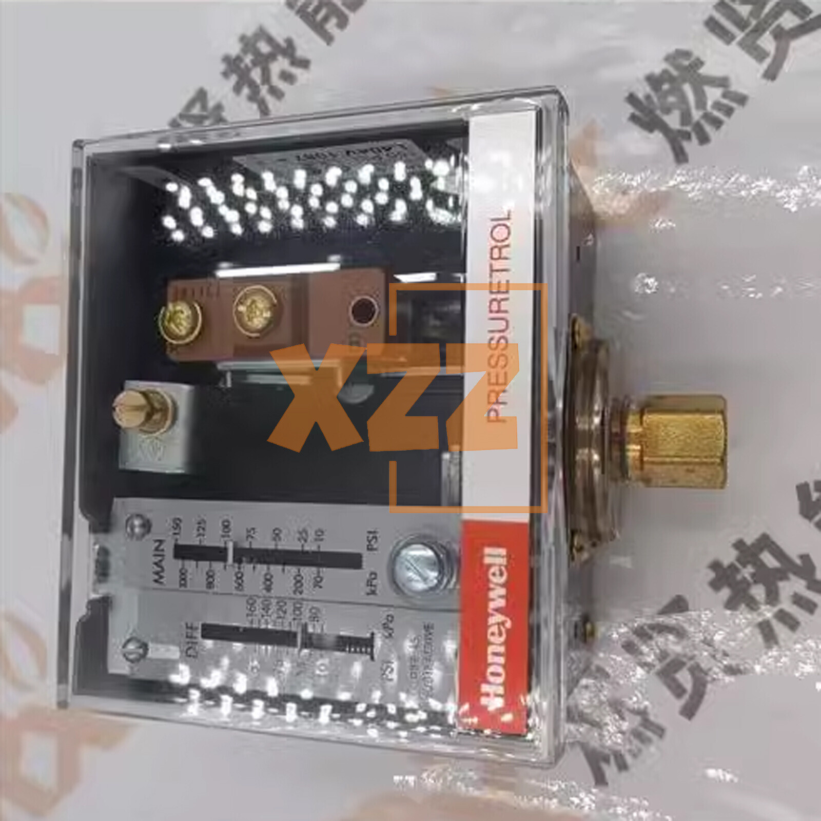 1PCS NEW HONEYWELL L404V1087 PRESSURETROL CONTROLLER