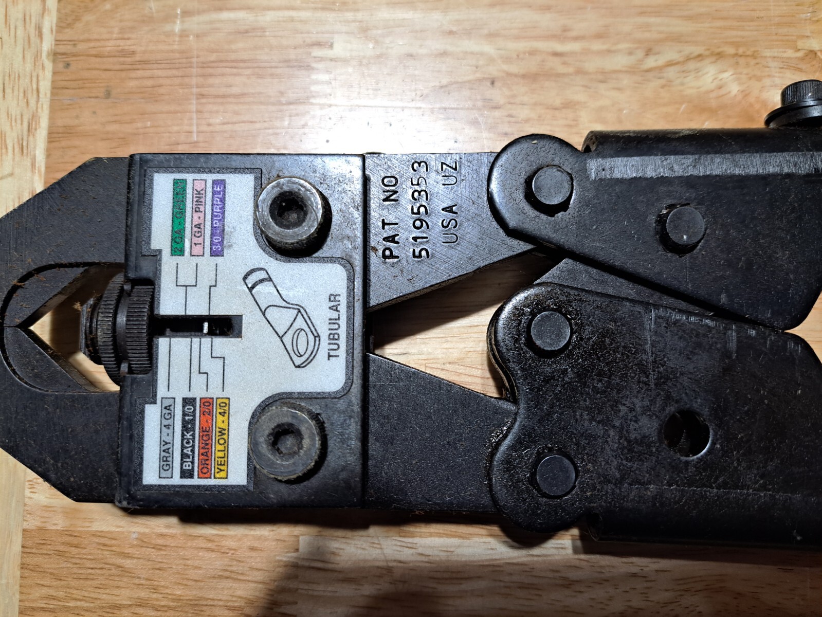 THOMAS & BETTS BCT840 Battery Lug Crimping Tool Complete With 4 Ga – 4/0 Ga Die