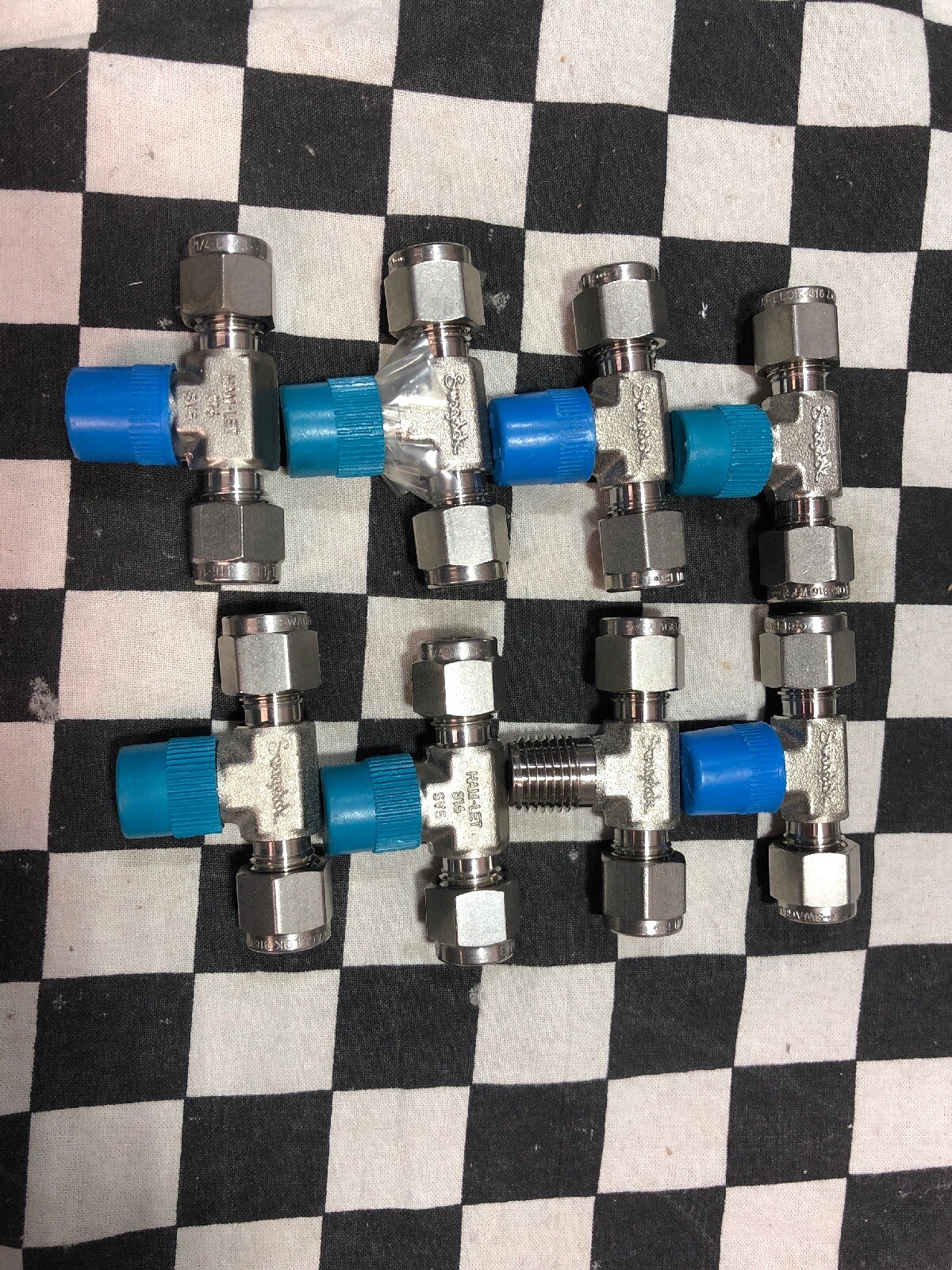 LOT OF 8, SWAGELOK SS-400-3-4TTM, Male Branch Tee 1/4″, SHIPSAMEDAY#C30