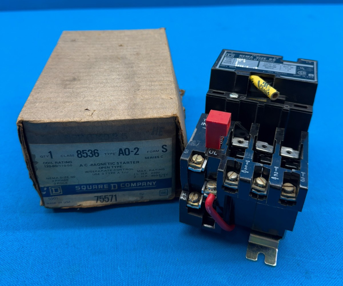 Square D 8536 Type A0-2 NEMA Size-00 3-Phase A/C Magnetic Motor Starter