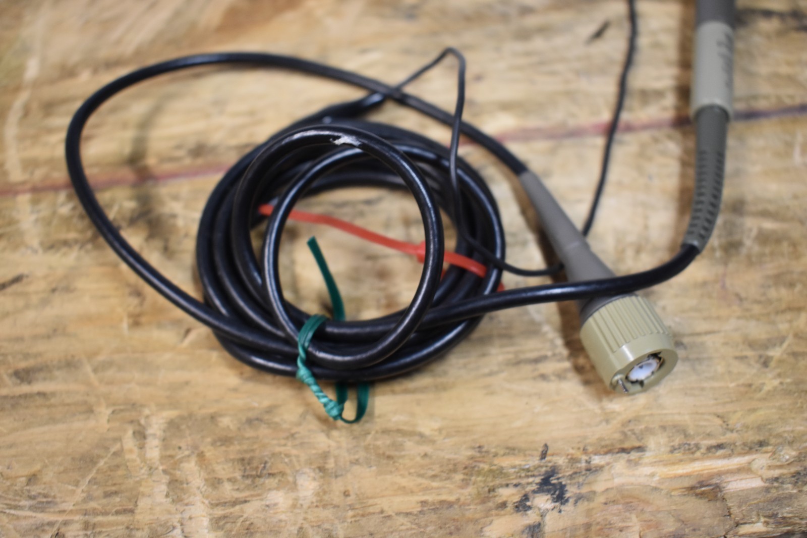 Tekronix P6109B Oscilloscope Probe 100 MHz 10X New Old Stock