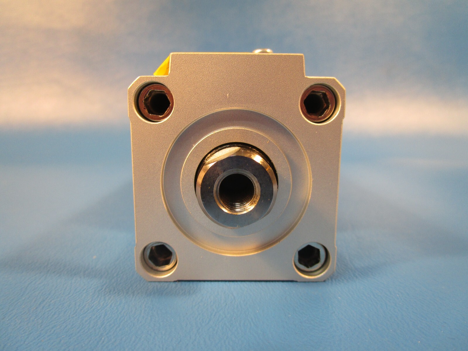 SMC CDLQA32-75DC-B Compact Lock Cylinder, low profile design