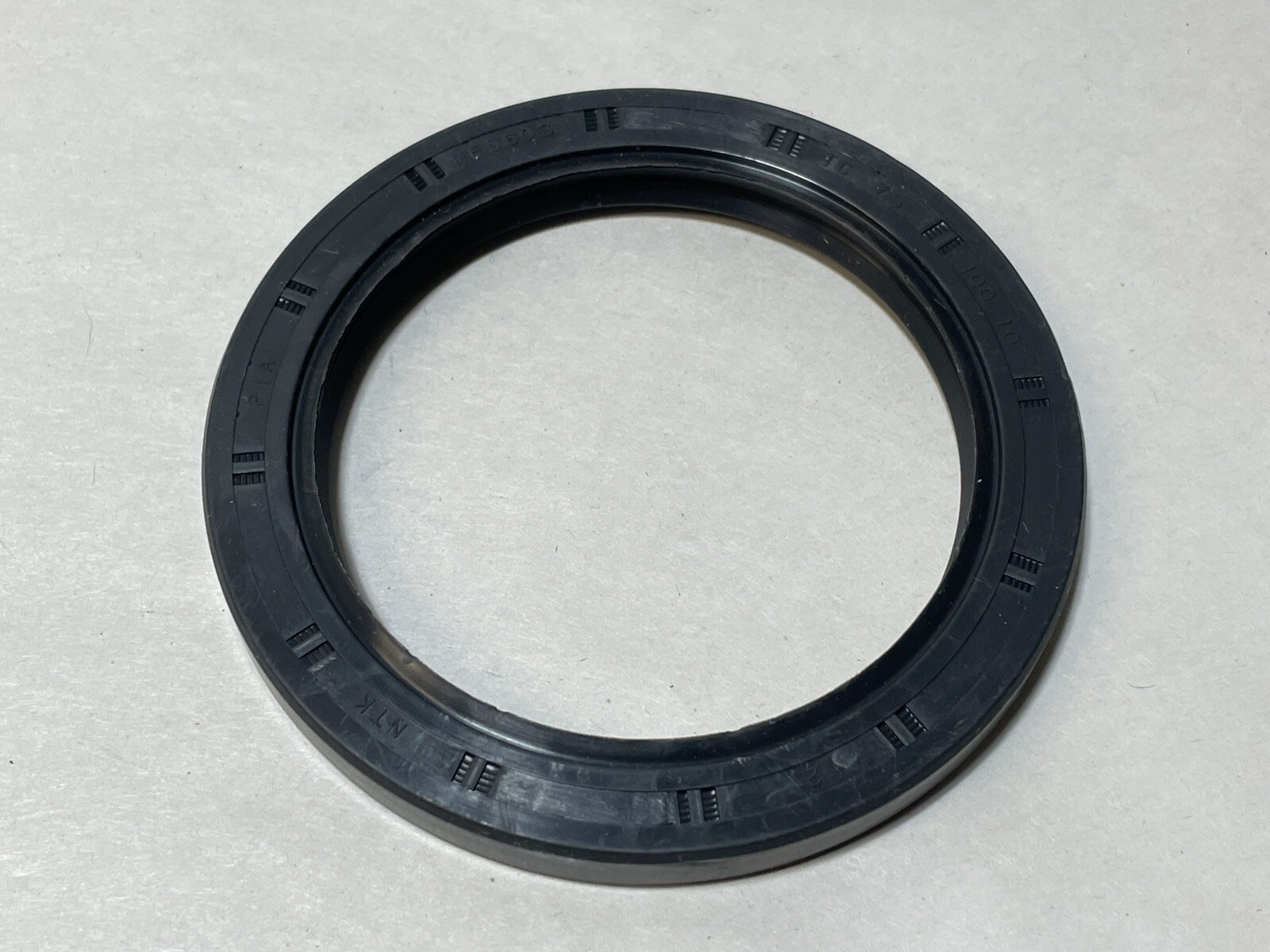NTK Oil Seal TC7510010, TC 75 100 10 NE5603