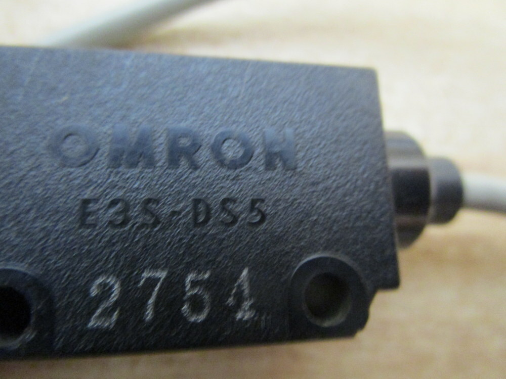 Omron E3S-DS10E1 Photoelectric Switch E3SDS10E1