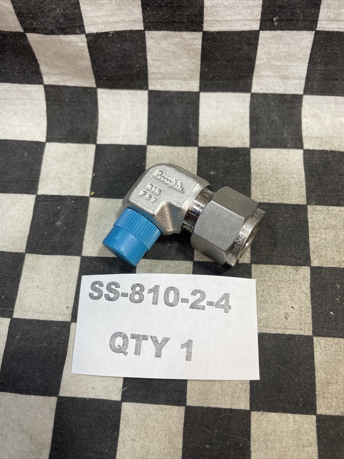 SWAGELOK SS-810-2-6, SS-810-2-4, ELBOW MALE 1/2″, LOT OF 5 SHIPSAMEDAY#1374V3