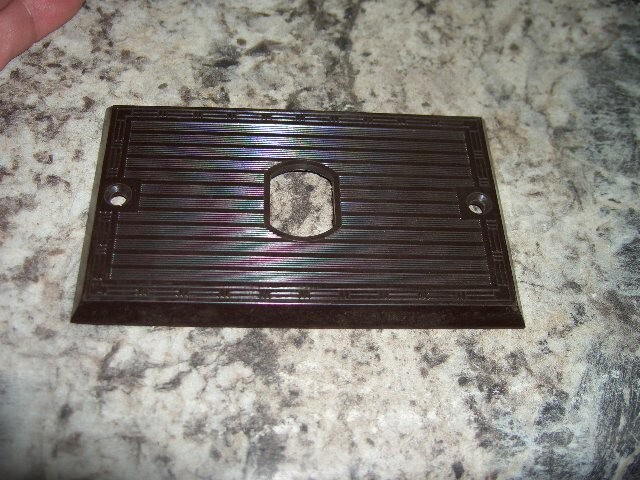 Vintage p&s art deco cover plate switch horizontal ribbed NO SCREWS