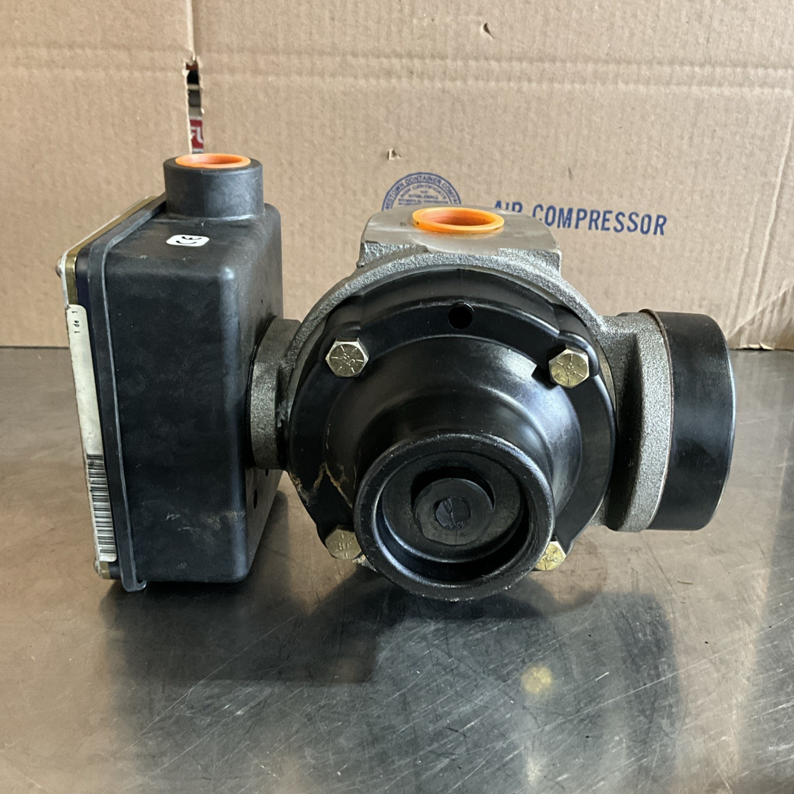 UFM MN-ASB10GM-8-500V.9-A1WR-C FLOW RATE INDICATOR MN 122461