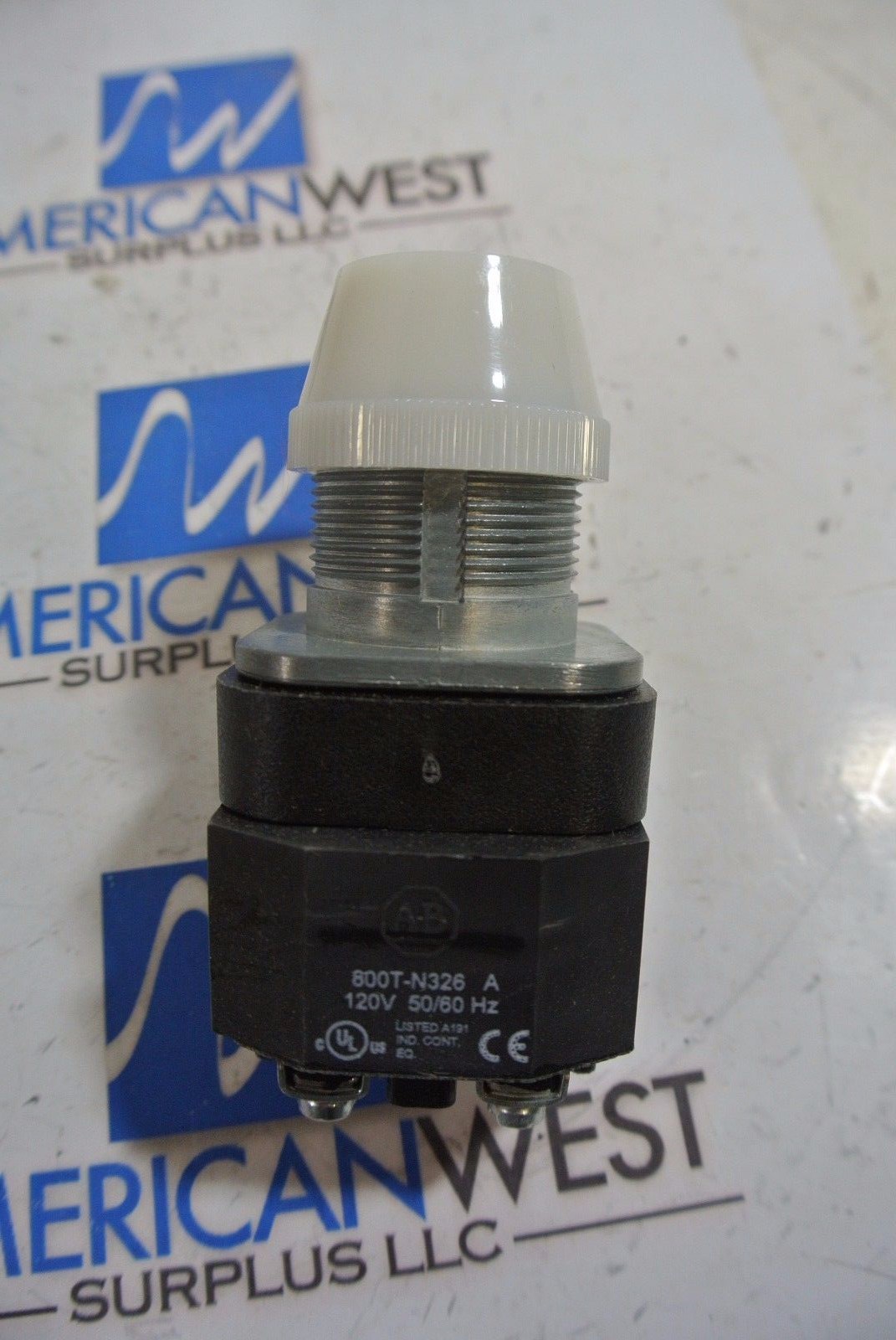 NEW Allen Bradley 800T-P16 800TP16W White Illuminated Pilot Light 4,13 120V
