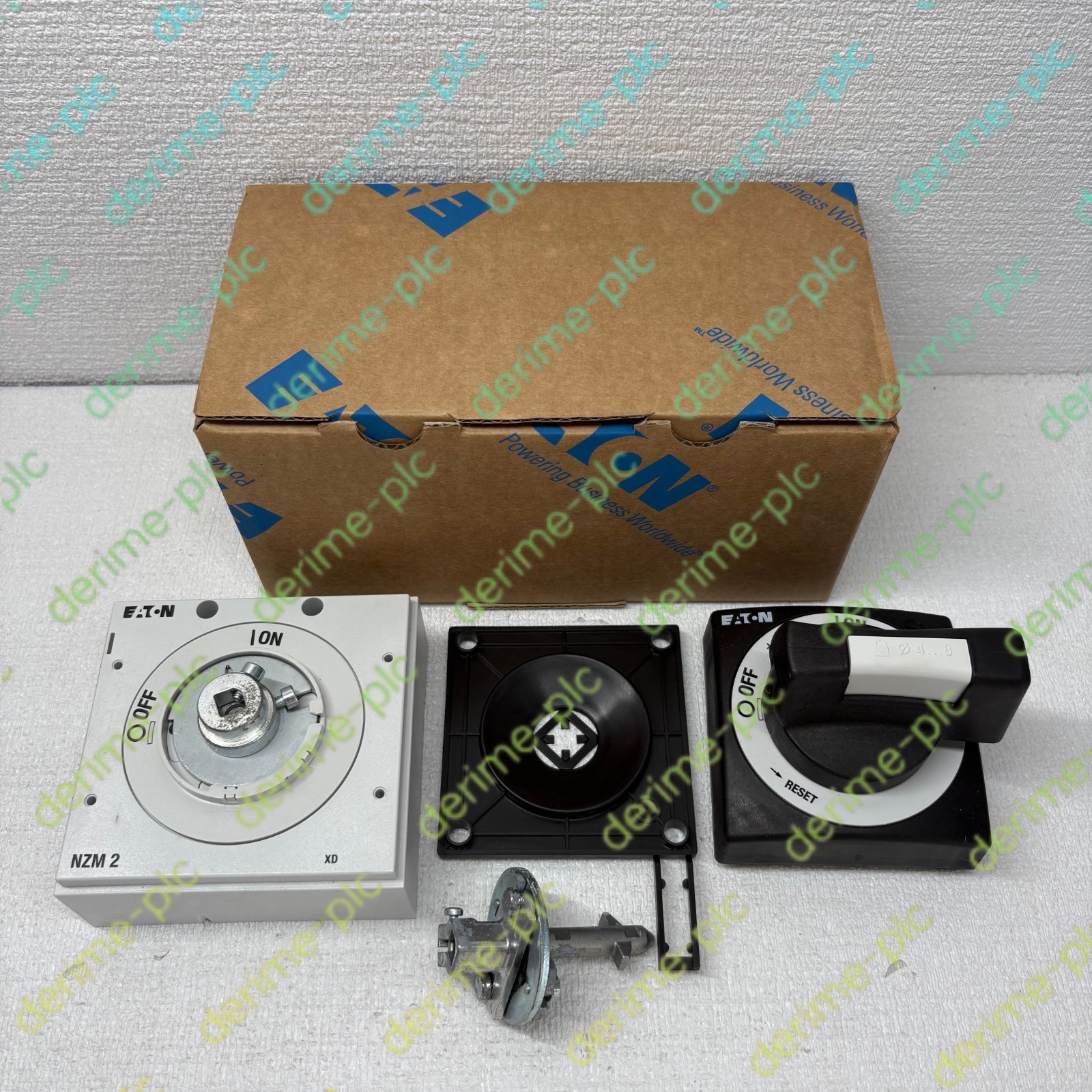 1pcs new Eaton NZM2-XTVD-60 lever key